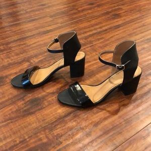 14th and Union Black Sandals